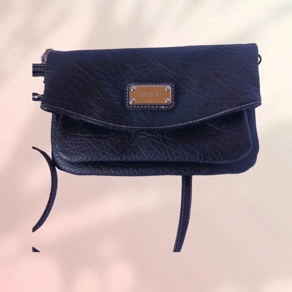 -Nine West tunnel fold over crossbody bag black - Picture 7 of 10